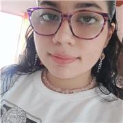 Profesora de matemáticas que imparte clases a niños de todas las edades